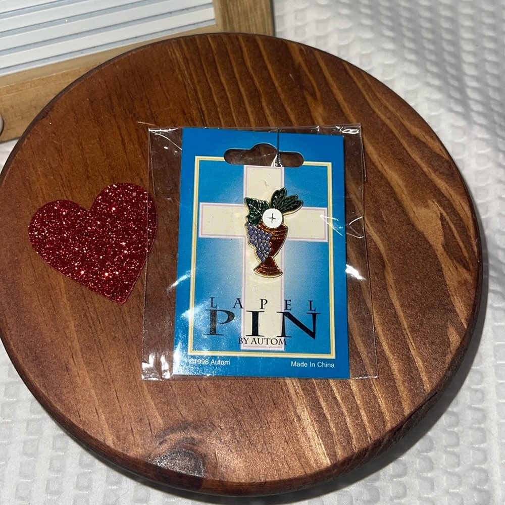 VINTAGE Lapel Pin Autom 1998 Religious Cross Collectible New